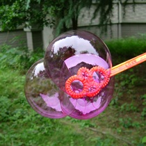 Le Zai fast dyeing color bubble water (Rose Red) science experiment show blowing bubble show Magic