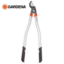 Germanys Gardiner takes GARDENA coarse branches with long handle pruner pruning vigorously cut gardening scissors 8711