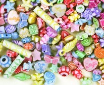 Amblyopia beads mixed cartoon beads A bag of about 200 kinds of 20 kinds of crystal beads