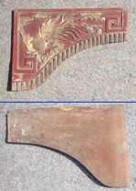 The pattern of the wood sculpted phoenix