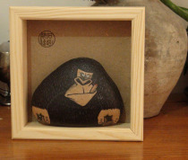 Stone fun tribe original hand-painted stone painting hand-painted black scarlet healing ornaments birthday creative gift
