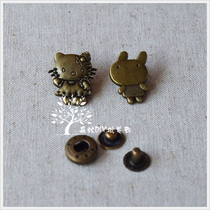 (Forest wholesale) 0 48 yuan set of KT cats and adorable rabbits 633 type four-button 50 sets of packages]150 grams