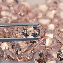 290 carats 1 20 carats or so Orange pink Beryl Morganite bare stone Brazil can be customized