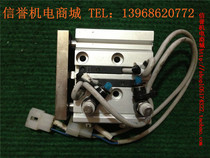  Second-hand Japan imported SMC MGPL16-20-Y59B three-rod cylinder pneumatic components new color