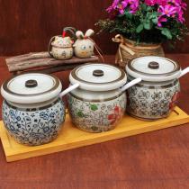 Japanese ceramic pepper jar Seasoning jar set Salt jar Storage sugar jar with wooden tray Oil spicy seeds