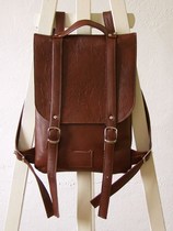 △ Chestnut classic fashion personality hand-made square leather portable backpack