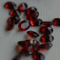 Natural iron aluminum garnet A10A-5 Ring 6*8mm gemstone specimen gemstone garnet naked stone