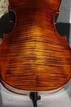 Personal handmade cello performance grade cello 30 years old material has a good tone