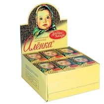 Russia imported big head doll milk chocolate snack 1 box shot 42 pieces 75 yuan package mail(gift box)