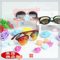 Color Flower shop jewelry store window showcase decorative props sun glasses sunglasses display tide product display
