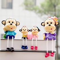 Simple modern home living room soft decoration Resin monkey hanging foot doll A family of animal ornaments cute creative