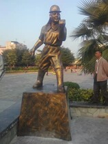 FRP figure sculpture outdoor border area warrior modeling ornaments landscape sculpture cartoon imitation copper figure sculpture