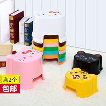 Thickened cute cartoon animal modeling stool plastic childrens stool low stool baby bathroom non-slip bench for shoe stool