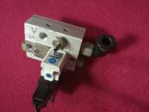 The dismantling machine SYM solenoid valve V290-3E DC12 pictures in kind real shot into a good bag for good use