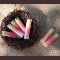 Printed rabbit * Momo Rosehip Oil Moisturizing lip balm