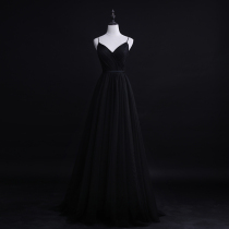 Red new black fashion V-neck halter halter dress Womens annual meeting party sexy thin banquet evening dress