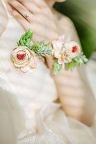 Love you as beautiful as poetry Forest department literary style wedding European groom corsage Bridesmaid wrist flower celebration ceremony