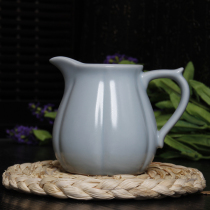 Open piece Ru porcelain kung fu tea set Gong Cup Ruyao tea set Tea sea glass ceramic tea divider set