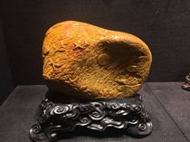 Boutique Tian Huangshi rice incense thousands of miles relief ornaments Passed down the collection of noble stone gifts custom chicken blood Dahongpao