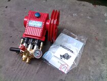 Shanghai Shenlong cleaning machine QL258 pump head 358 type 368 car washing machine three-cylinder piston pump 55 type 58 original