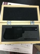 The new domestic digital display micrometer box can be installed with Sanfeng digital micrometer to ensure good use