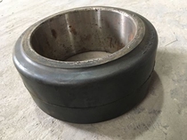 Electric Forklift Tire Bucket Hill Daewoo BR Front Moving Forklift Load-bearing Wheel Press Fit Tire