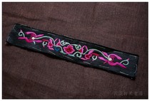 Sedimentation time Miao embroidery piece handmade old embroidery silk thread small embroidery strip 39 * 7cm 4-83