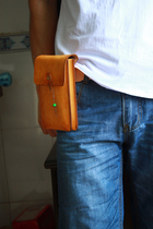 Handmade custom leather vegetable tanned leather first layer cowhide leather fanny pack cigarette bag mobile phone bag Apple 6PIUS mobile phone case