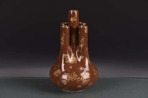 Qing Qianlong purple gold glaze natural color golden butterfly love flower pattern facial features