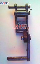 Manual hydraulic forklift truck loading and unloading feet stepped up and uplifting car pile high car rams foot carrying car accessories