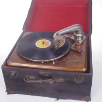 Western Antique Hawk NIPPON desktop mobile phonograph function normal sound good band box