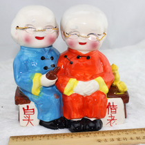 White head and elderly Grandmothers mother-in-law Ceramics Savings Jar Pendulum wedding decoration for elderly couples at the mercy of wedding gifts