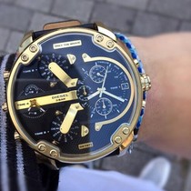 United States Diesel Diesel watch fashion domineering black gold large dial belt mens watch DZ7371