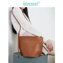 Yinman new fashion personality crossbody shoulder shoulder English rivets Joker bucket bag womens bag