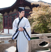 Rental of ancient costumes for scholars