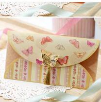 South Koreas original imported horizontal cards and flowers are sent together.