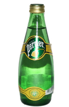 French mineral water in Paris (Perrier) lemon taste 330ml * 24 bottles of Beijing
