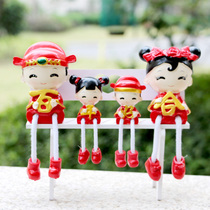 A hundred years of harmony Living room wine cabinet trinkets Resin hanging foot doll ornaments A family of four wedding modern