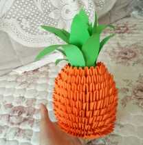 Creative triangle insert origami pineapple finished primary and secondary school students homework kindergarten design and production