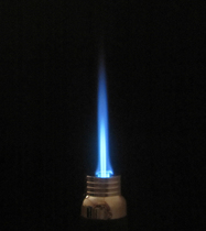 YZ902 professional temperature regulating lock fire pen type fire gun portable spray gun windproof cigarette lighter