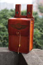 Handmade custom first layer cowhide vegetable tanned leather cigarette bag mobile phone bag Fanny pack retro old Harley motorcycle models