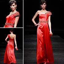 Spot evening dress European red bride host star catwalk fashion C816