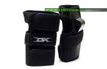 DK extreme hand guard roller skating hand guard extreme sports hand guard roller skating wrist guard