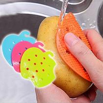 Hanging silicone fruit and vegetable cleaning brush Mashed potato soil cleaning planer multi-function microwave oven anti-scalding hand guard B235