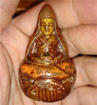 (The original Buddha) The collection of sacred relics in the ancient Tibetan monasteries the lotus master took the Buddha Zuoqin Maduo with him.