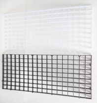 Fish tank bottom filter grid bottom filter plate mesh partition black and white grid 30*15*0 8 partition screen screen