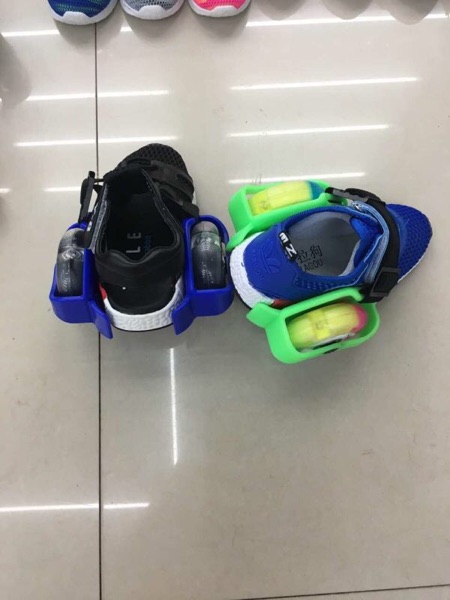 Chaussures à roulettes - Ref 2569742 Image 4