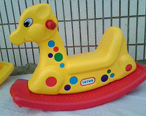 New product spike special factory direct large thick two-color plastic childrens deer rocking horse horse Trojan