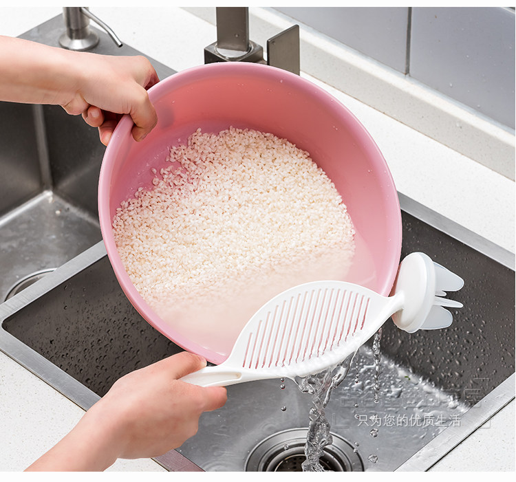 Мешалка 日本进口厨房淘米器不伤手塑料搅拌棒 多功能洗米器淘米勺洗米棒 Inomata