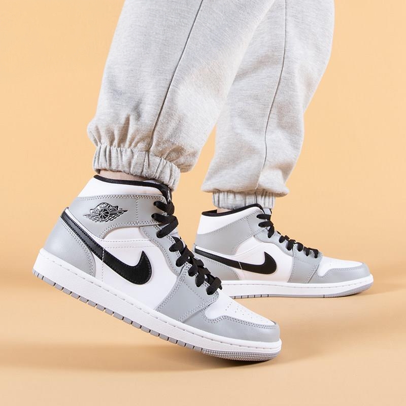 Otter Sports Air Jordan 1 Mid Aj1 Smoke Gray White Gray Mid-Top Basketball Shoes 554724-092